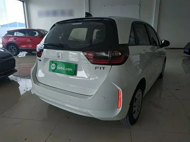 Honda Fit — Фото автомобиля 6