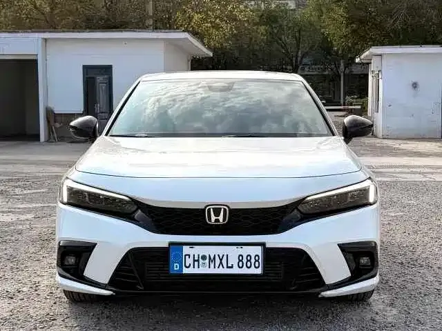 Honda Civic — Фото автомобиля 2