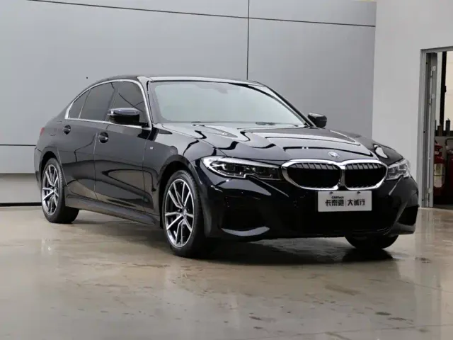 BMW 3 Series — Фото автомобиля 30