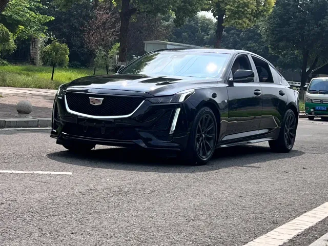 Фотография автомобиля — Cadillac CT5
