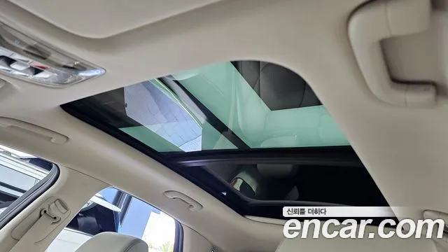 Genesis GV70 — Фото автомобиля 23