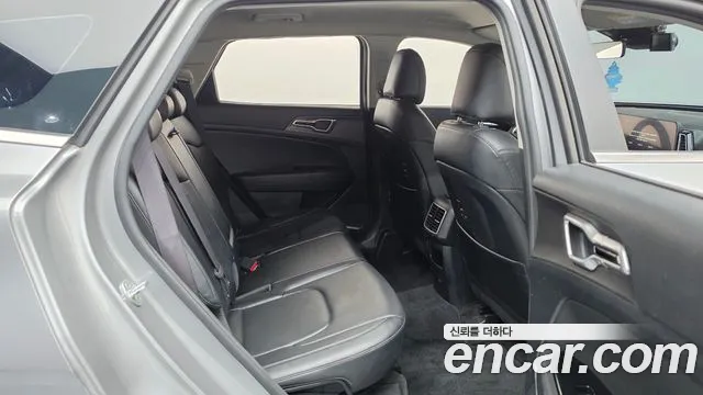 Kia Sportage Sportage 5-е поколение Бензин 1.6 турбо 2WD — Фото автомобиля 11