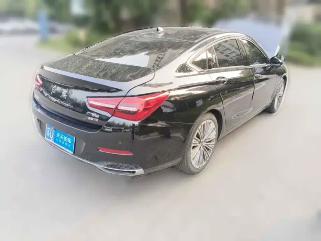 Hongqi H5 — Фото автомобиля 2