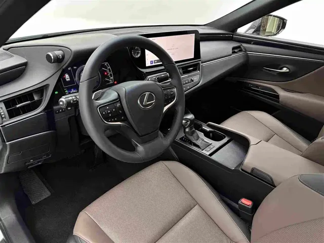 Lexus ES — Фото автомобиля 16