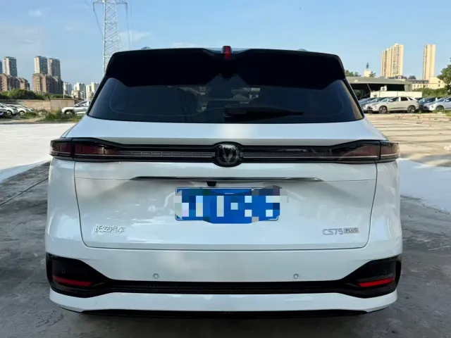 Changan CS75 Plus — Фото автомобиля 13