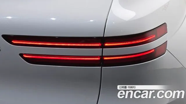 Genesis GV70 2.5T Бензин 2WD — Фото автомобиля 22