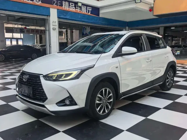 Фотография автомобиля — Toyota YARiS L Zhi Xuan