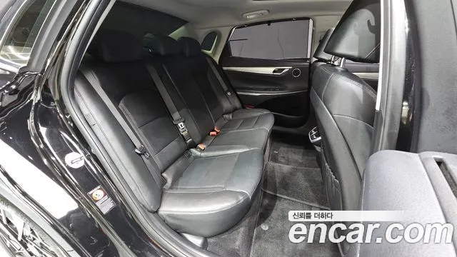 Hyundai Grandeur (New) Hybrid — Фото автомобиля 11