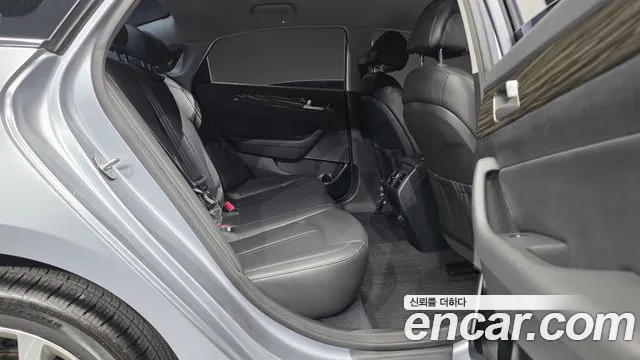 Mercedes-Benz E-Class W213 — Фото автомобиля 13