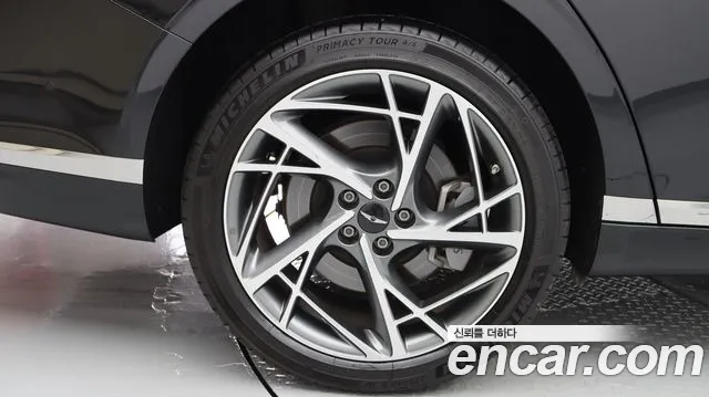 Genesis G90 Бензин 3.5 турбо AWD — Фото автомобиля 8
