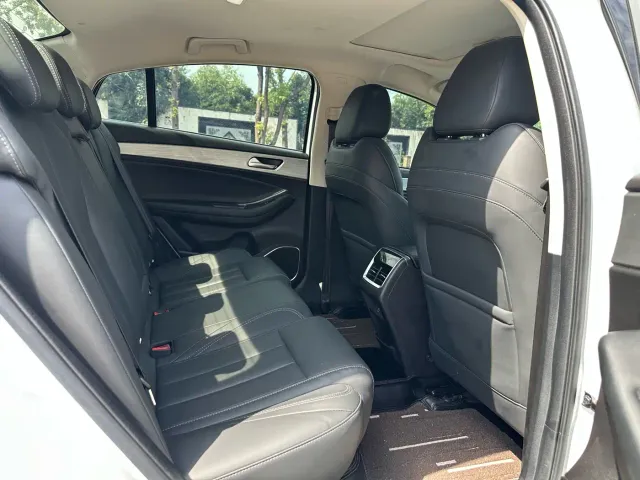Chery Arrizo 5 PLUS 2021 Little AI 1.5T CVT Smart PLUS — Фото автомобиля 9