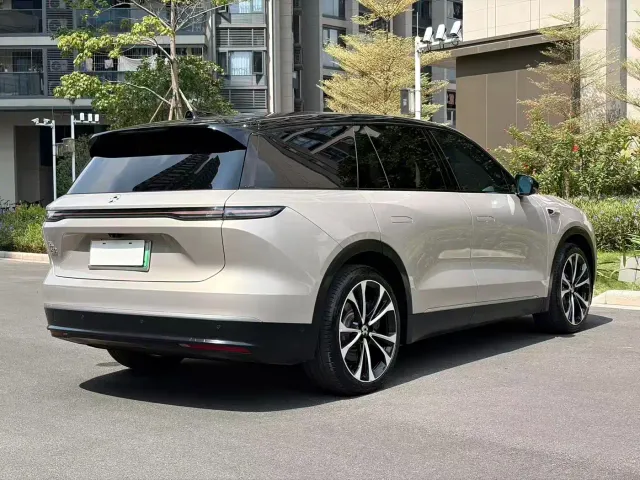 Nio ES8 — Фото автомобиля 7