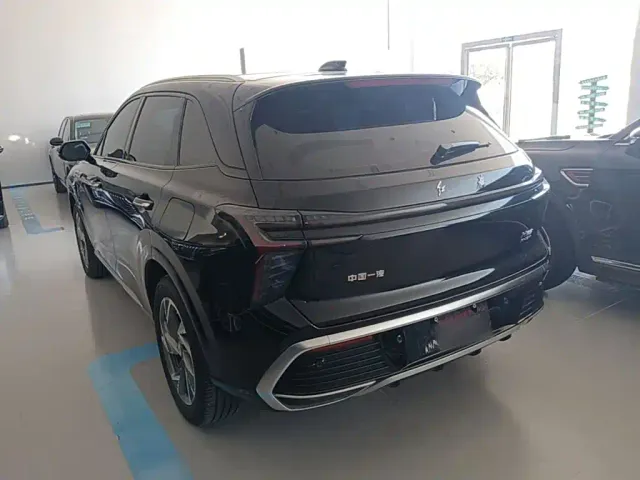Hongqi HS3 PHEV — Фото автомобиля 4