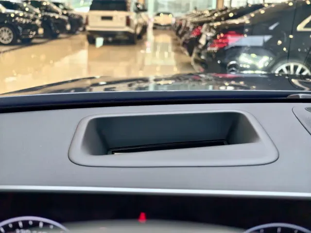 Mercedes-Benz S-Class — Фото автомобиля 20