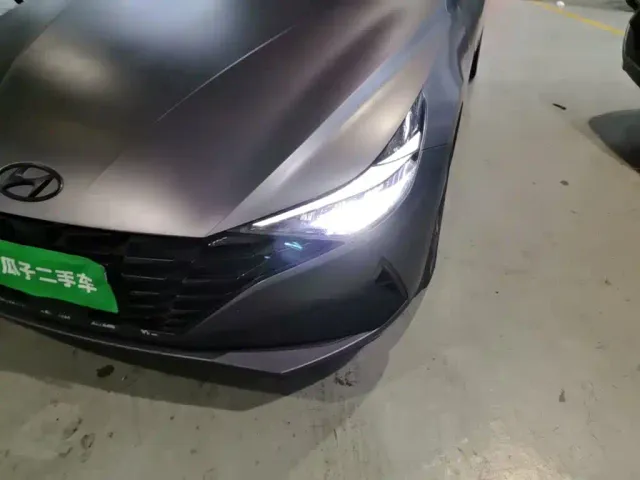 Hyundai Elantra — Фото автомобиля 23