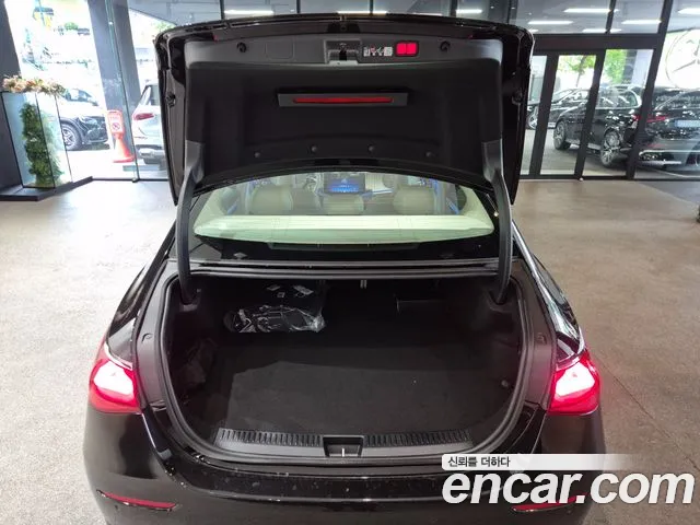 Mercedes-Benz E-Class E-класс W214 — Фото автомобиля 16
