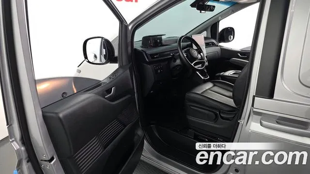 Hyundai Staria Staria — Фото автомобиля 4
