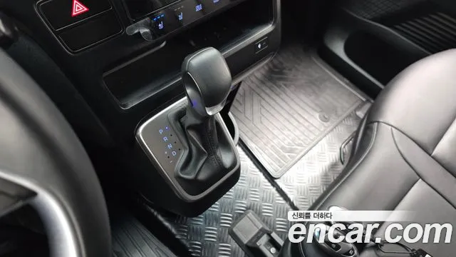 Hyundai Staria — Фото автомобиля 12