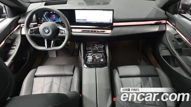 BMW 5 Series G60 — Фото автомобиля 10