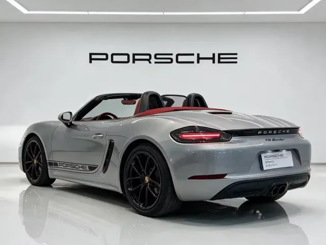 Porsche 718 — Фото автомобиля 4