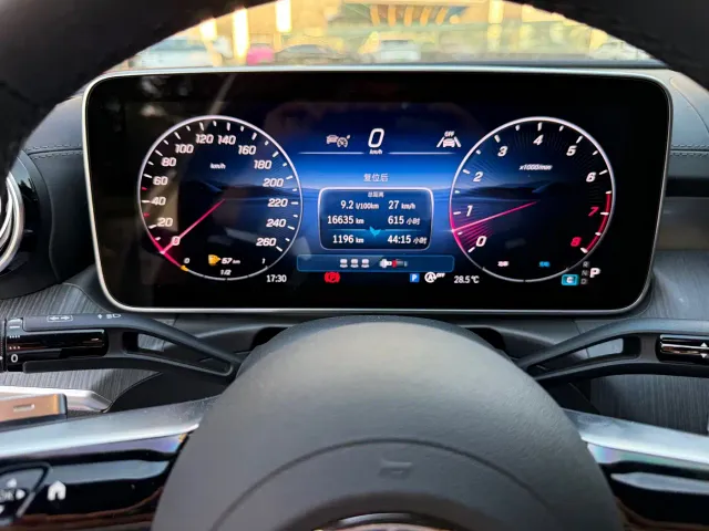 Mercedes-Benz C-Class — Фото автомобиля 5