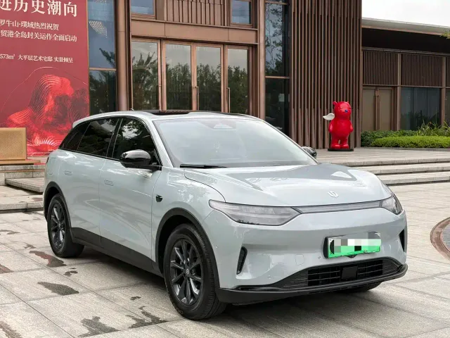 Leapmotor C11 — Фото автомобиля 4