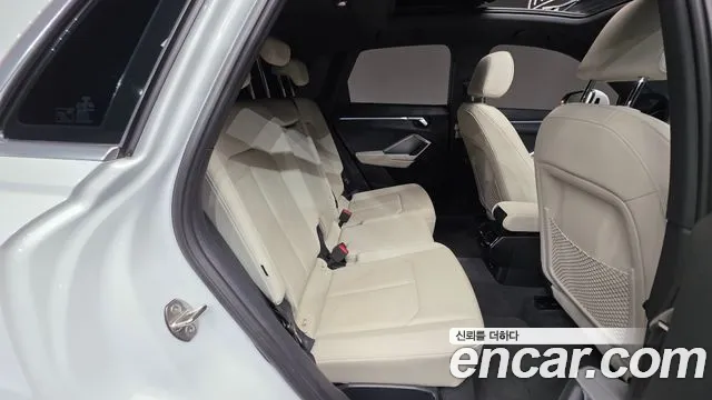 Audi Q3 35 TDI quattro Premium — Фото автомобиля 27