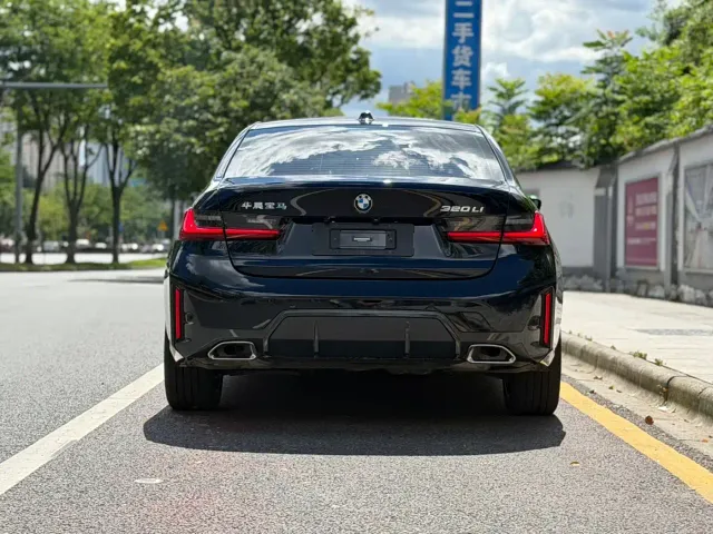 BMW 3 Series — Фото автомобиля 5