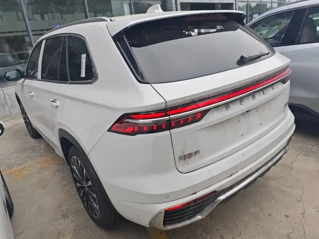 Geely Xingyue L — Фото автомобиля 4