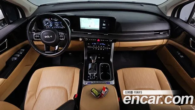 Kia Carnival Generation 4 — Фото автомобиля 7