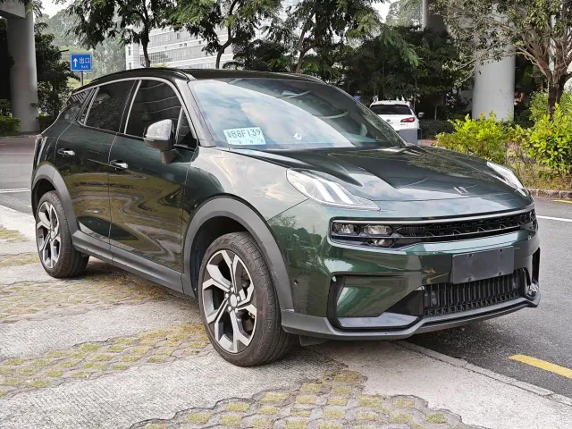 Lynk & Co 06 — Фото автомобиля 5