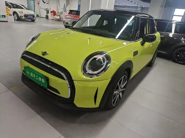 Фотография автомобиля — MINI Hatch