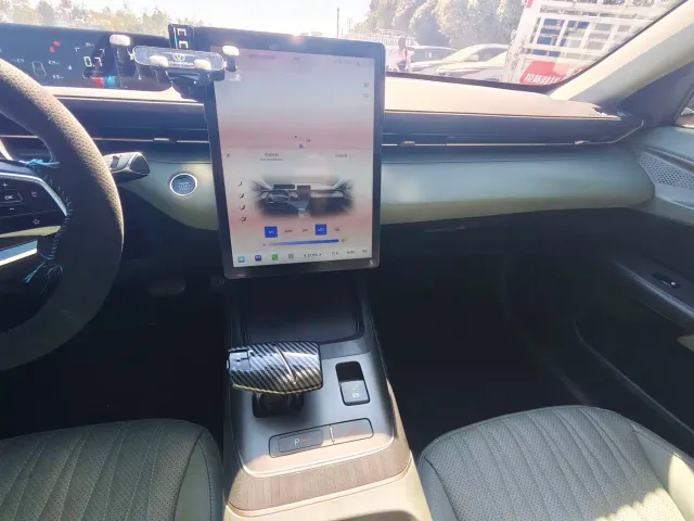 Changan Lamore — Фото автомобиля 11