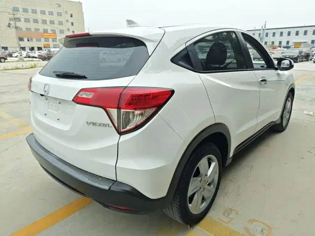 Honda Vezel — Фото автомобиля 6