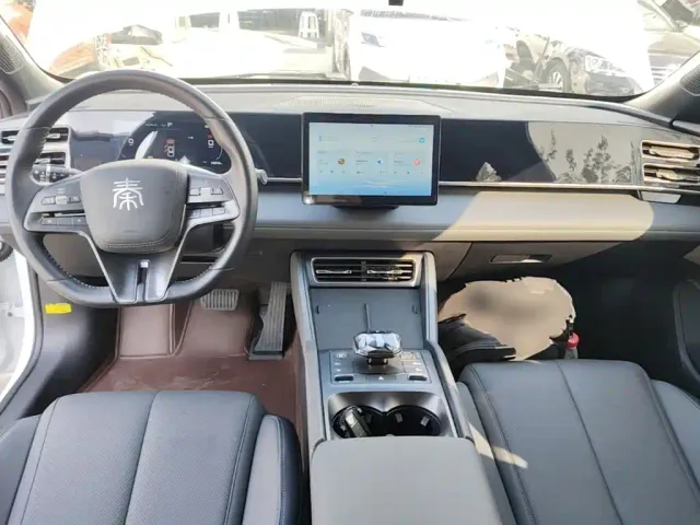 BYD Qin L — Фото автомобиля 8