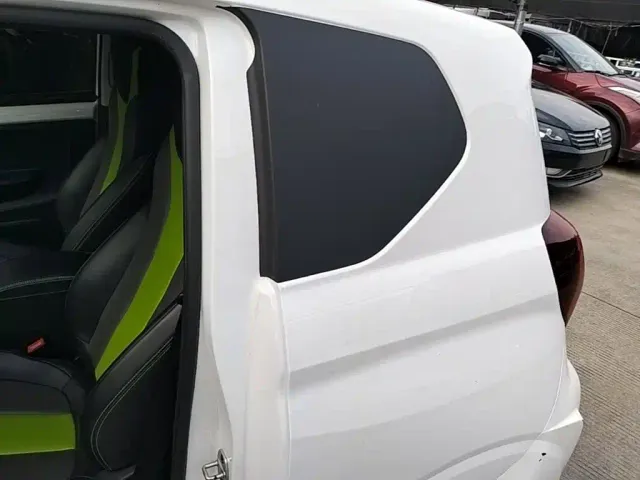 Roewe Clever — Фото автомобиля 12