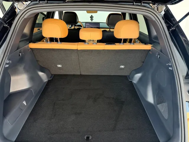 Geely Galaxy Starship 7 EM-i — Фото автомобиля 8