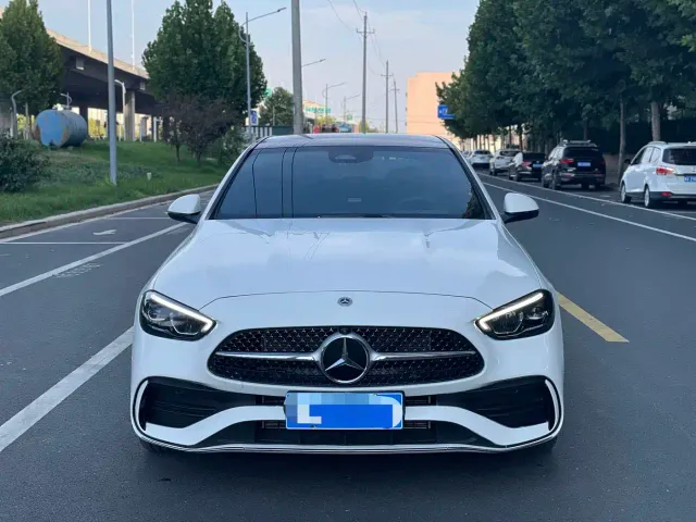 Mercedes-Benz C-Class — Фото автомобиля 2