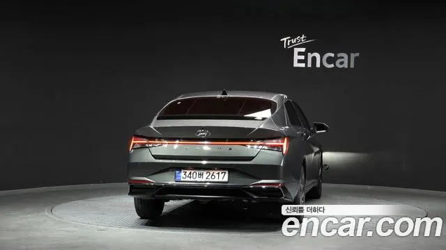 Hyundai AVANTE Avante (CN7) — Фото автомобиля 4