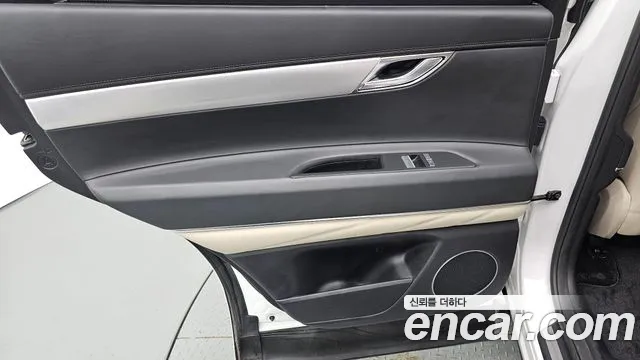 Genesis GV80 — Фото автомобиля 14
