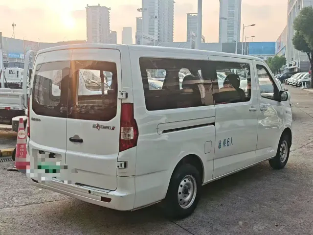 Changan Ruixing EM80 — Фото автомобиля 6