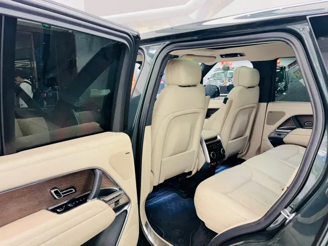 Land Rover Range Rover — Фото автомобиля 8