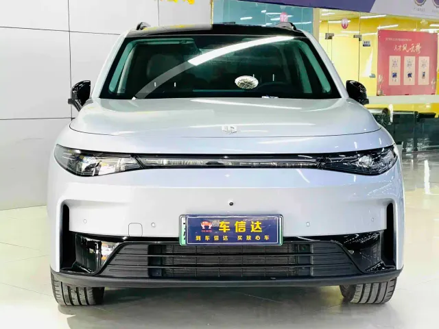 Leapmotor C16 — Фото автомобиля 2