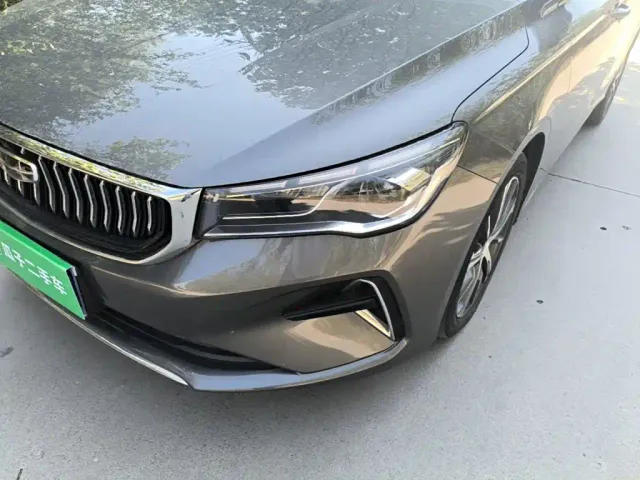 Geely Emgrand — Фото автомобиля 23