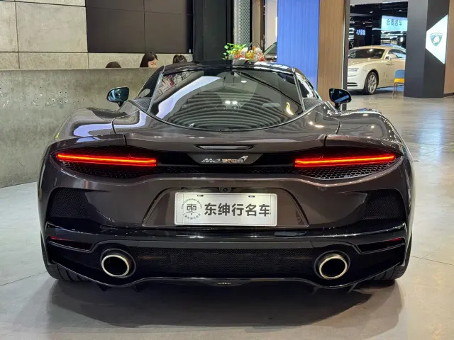 McLaren GT — Фото автомобиля 8