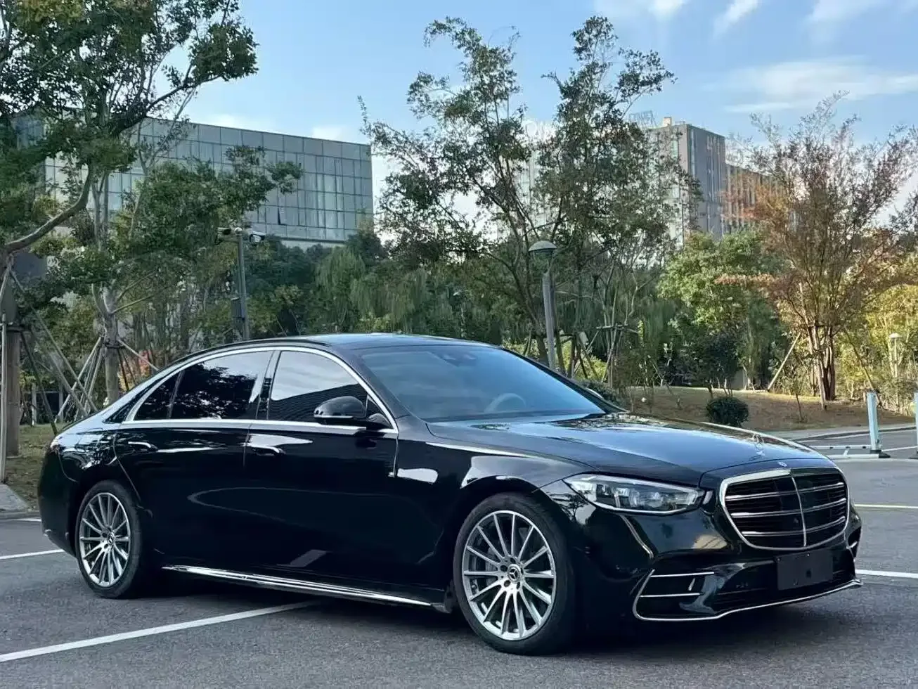 Mercedes-Benz Mercedes-Benz S-Class 2023 Model S 400 L Luxury Edition — Фото автомобиля 3