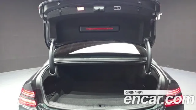 Genesis G80 RG3 — Фото автомобиля 17