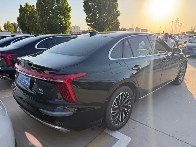 Hongqi H5 — Фото автомобиля 9