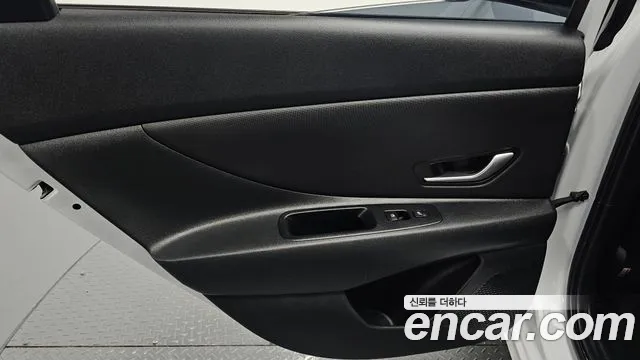 Hyundai Avante CN7 — Фото автомобиля 14