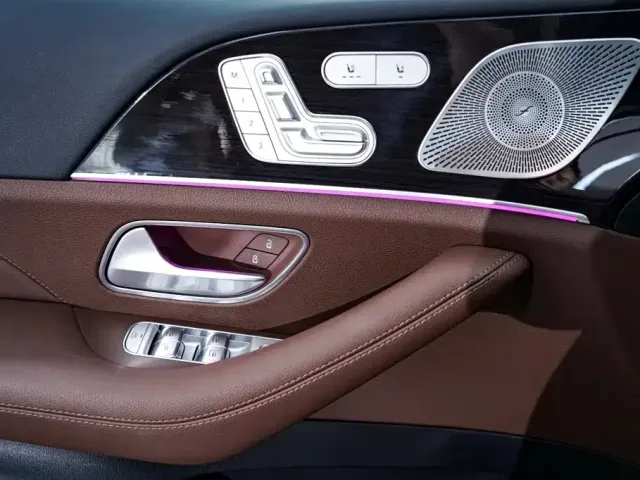 Mercedes-Benz GLE-Class — Фото автомобиля 24